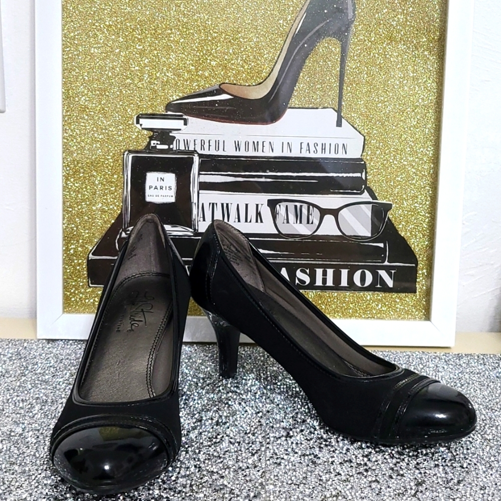 Life Stride Soft System Black Suede & Patton Leather 2" Heel 6 1/2 M